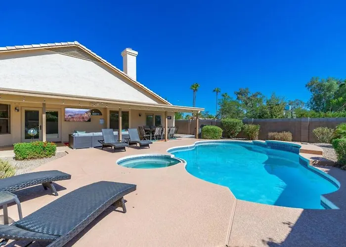 Luxury Scottsdale Retreat Heated Pool And Mini Golf *