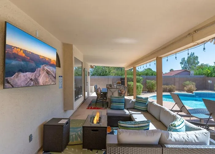 Luxury Scottsdale Retreat Heated Pool And Mini Golf Ferienhaus