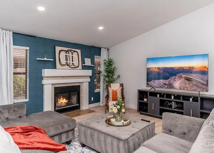 Luxury Scottsdale Retreat Heated Pool And Mini Golf
