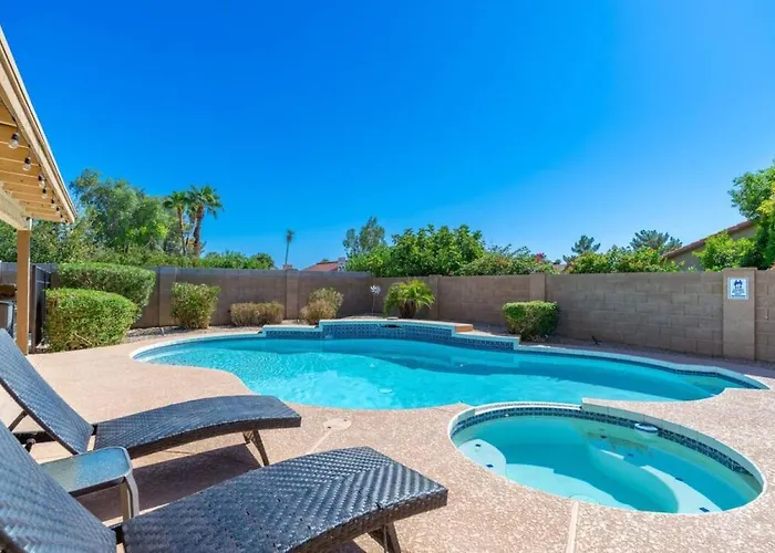 Luxury Scottsdale Retreat Heated Pool And Mini Golf Ferienhaus
